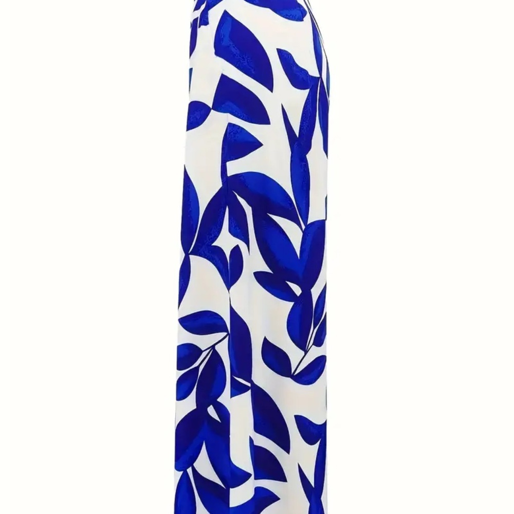 Blue and White Leaf Print Wide-Leg Pants - Picture 3 of 6